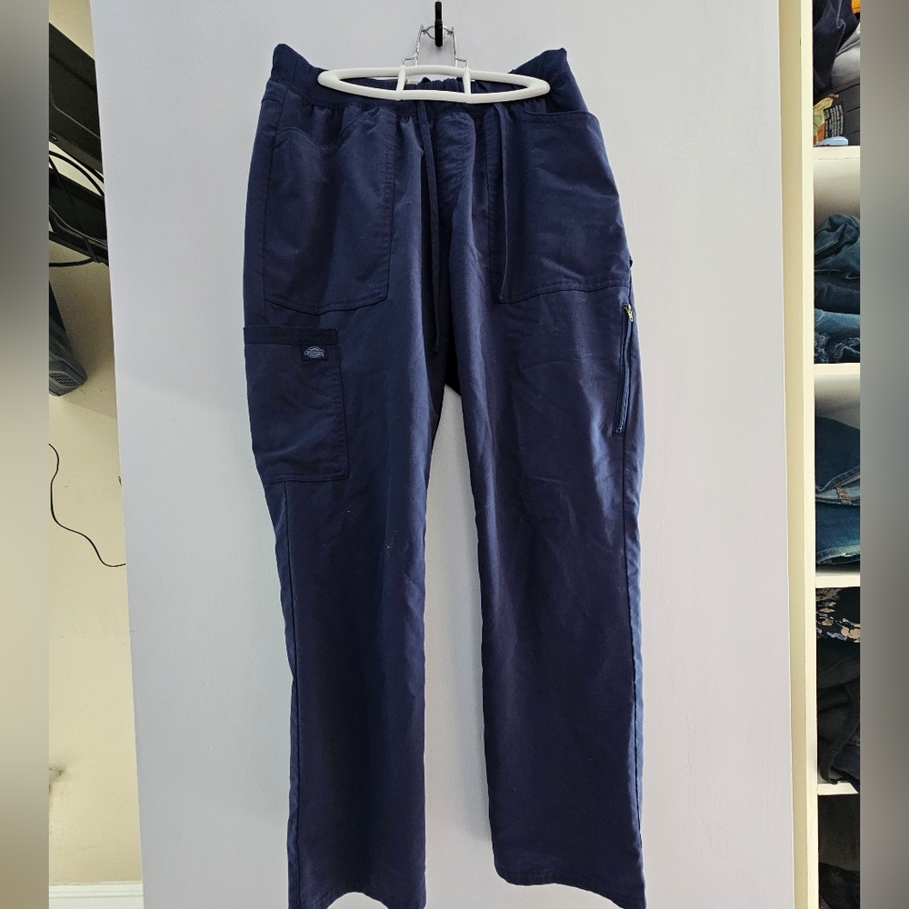 Dickies scrub pants. Size medium. Navy blue.